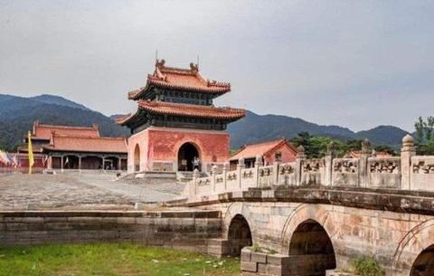 云绯:【遵化游记】清东陵康熙·景陵——地骄万顷琉璃闪,天笑陵垣帝脉
