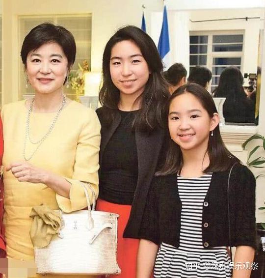 66岁林青霞近况曝光暴瘦22斤后颜值回春气质出众依然女神