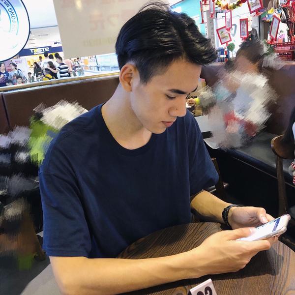 我就想看看发这个男生的照片会被骂吗(〃ω〃)