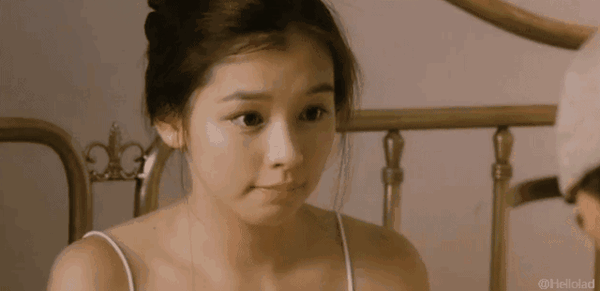 如果你是御姐型,安吉丽娜朱莉的影片多看几遍,她的表情成熟魅惑,性感