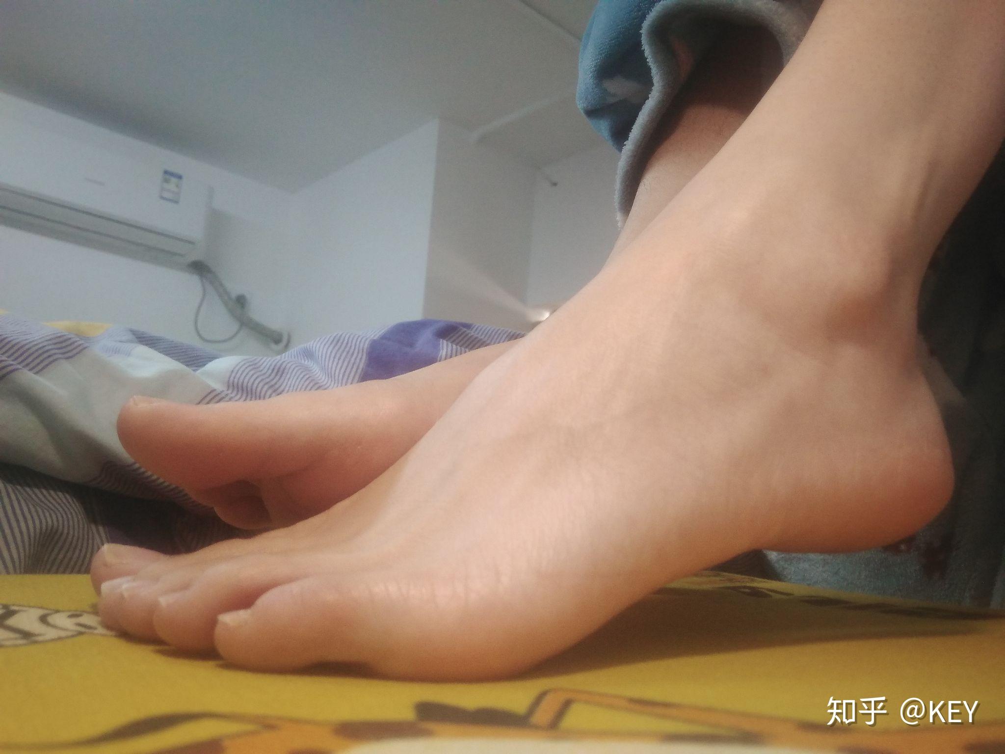 手好看的女生脚也好看吗