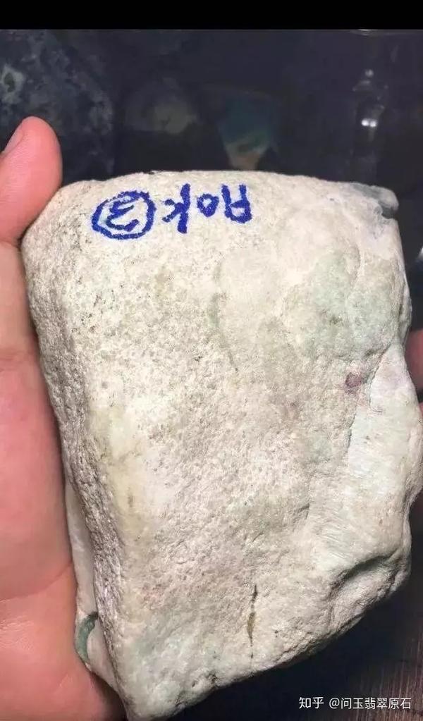 什么样的翡翠原石容易出极品高货经典案例讲解赌石不再难