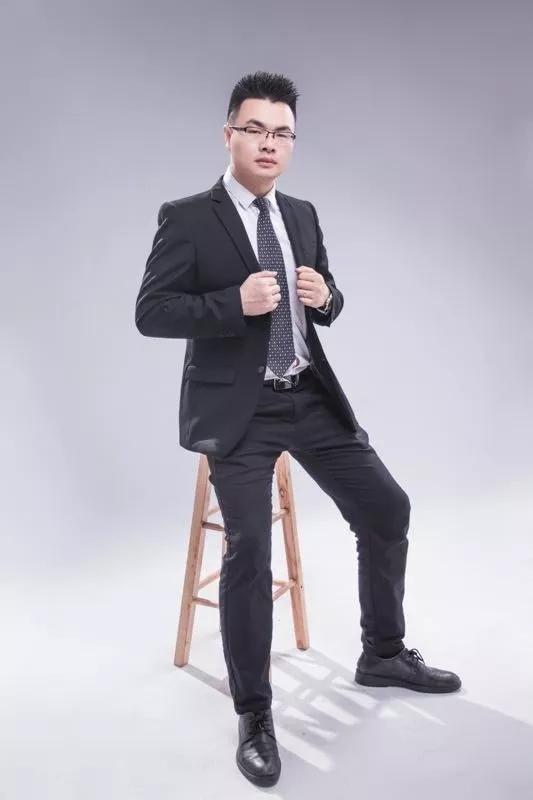 独家首发绘声绘色签约主持景坤
