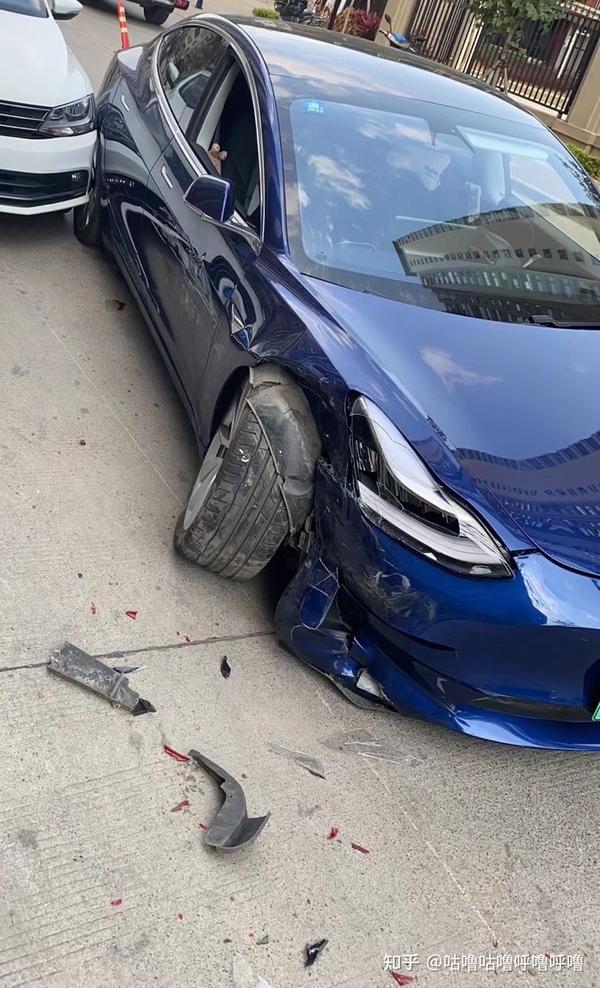 特斯拉model3自动加速方向盘自动转向刹不住车224亲身经历