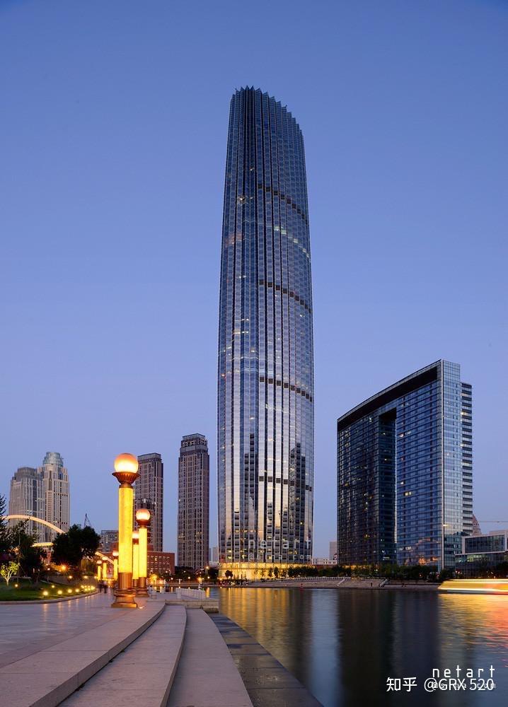 339米 建成第二名:周大福国际金融中心 530米 建成第一名:天津117大厦