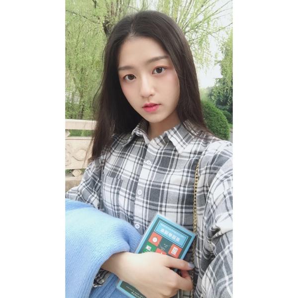 小姐姐能不能爆一爆十几岁时的照片,女大真的会十八变