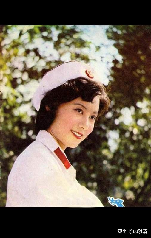 老照片46位80年代明星军装照龚雪葛优刘晓庆李秀明迟志强傅艺伟