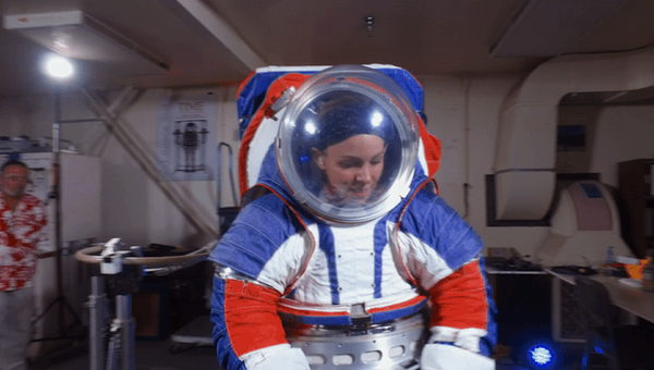 提升月球和火星表面移动性的nasa下一代航天服