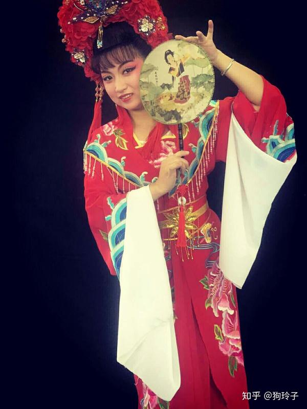 你觉得哪位黄梅戏女演员最美?美在哪里?
