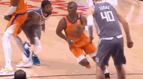 第三节,保罗胯下运球接后仰中投命中,美如画!