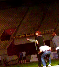 1.老人line~ 最后,shinee is five. 李