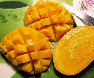 芒果怎么切才好吃 05e4e7a24fba008a5db36cd338a4d166_b.jpg