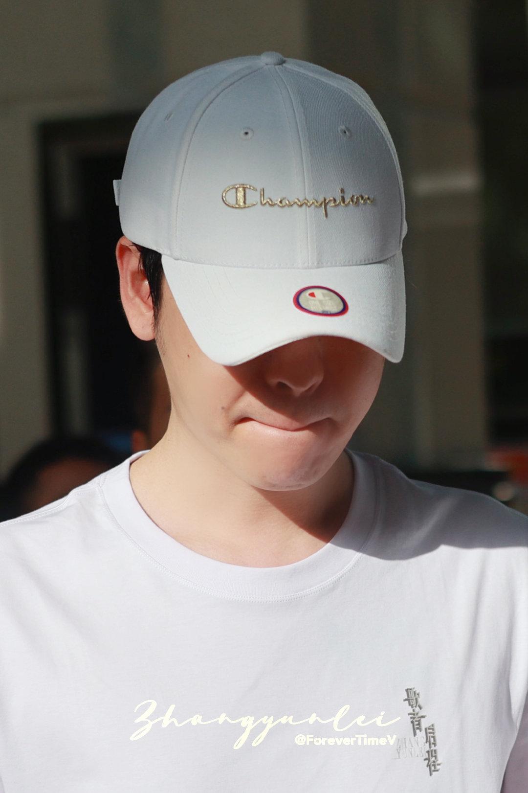 开心果 的想法: 张云雷 | 上班路上的磊磊好干净帅气,好像能闻到他