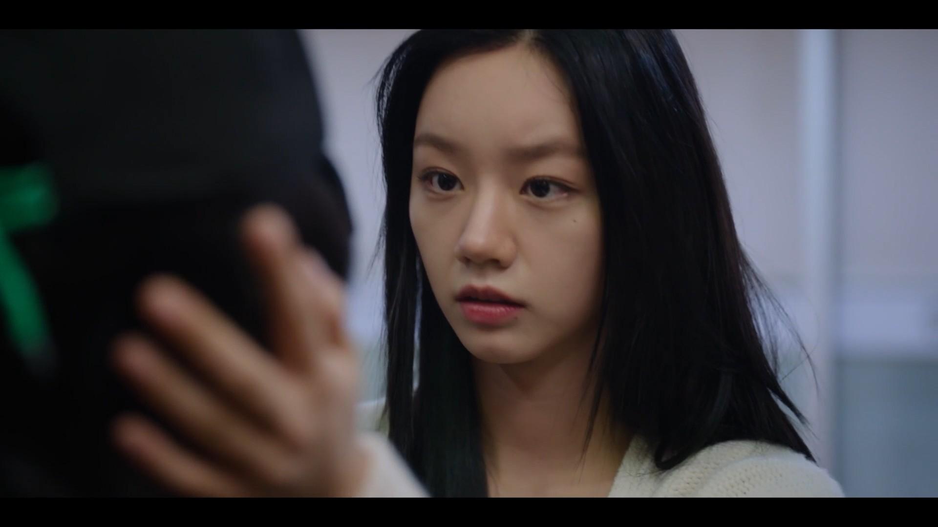 离不侃电影 的想法: 李惠利韩剧:带货后,我成了美女校霸小跟班