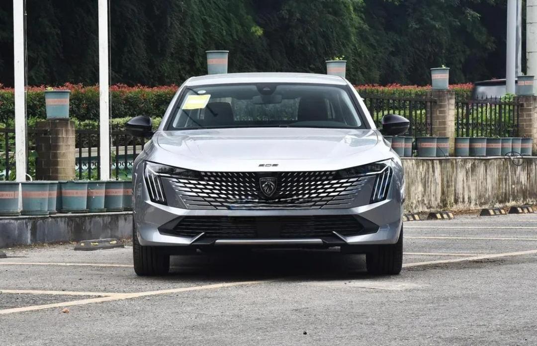 大强谈豪车 的想法: 标志 508l:中型轿车的全新标杆 br>  br>标志 508