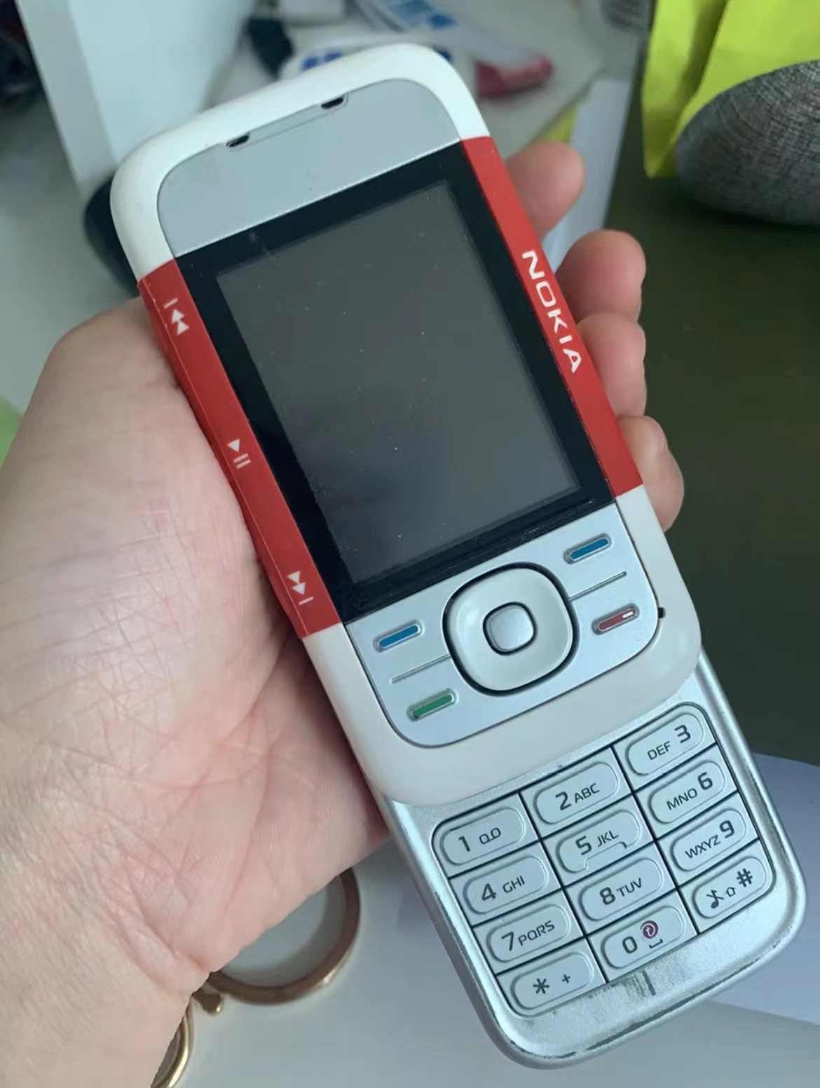 且去听风 的想法: 这部手机,你一定见过~