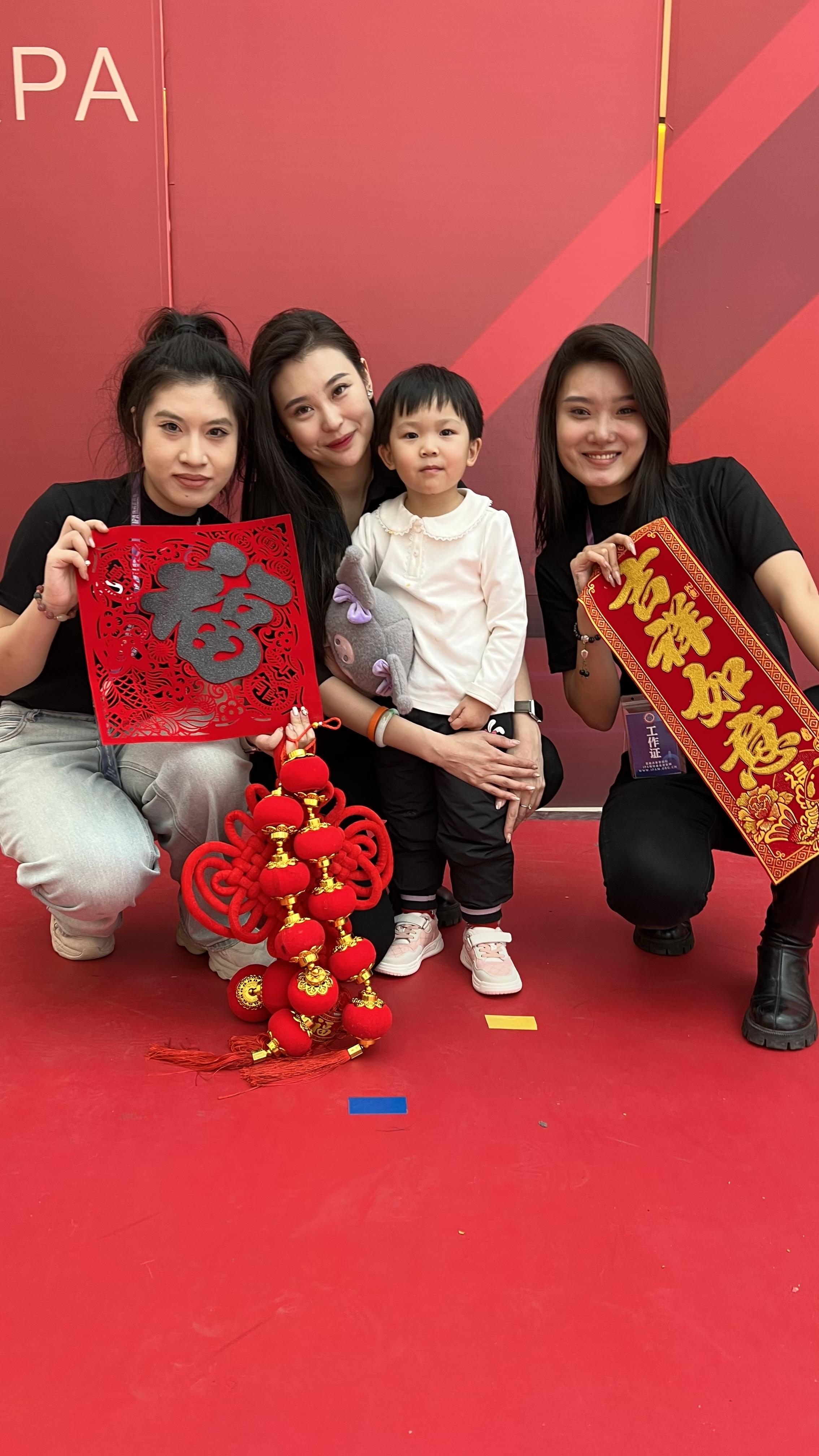 孩子几岁可以学习模特?