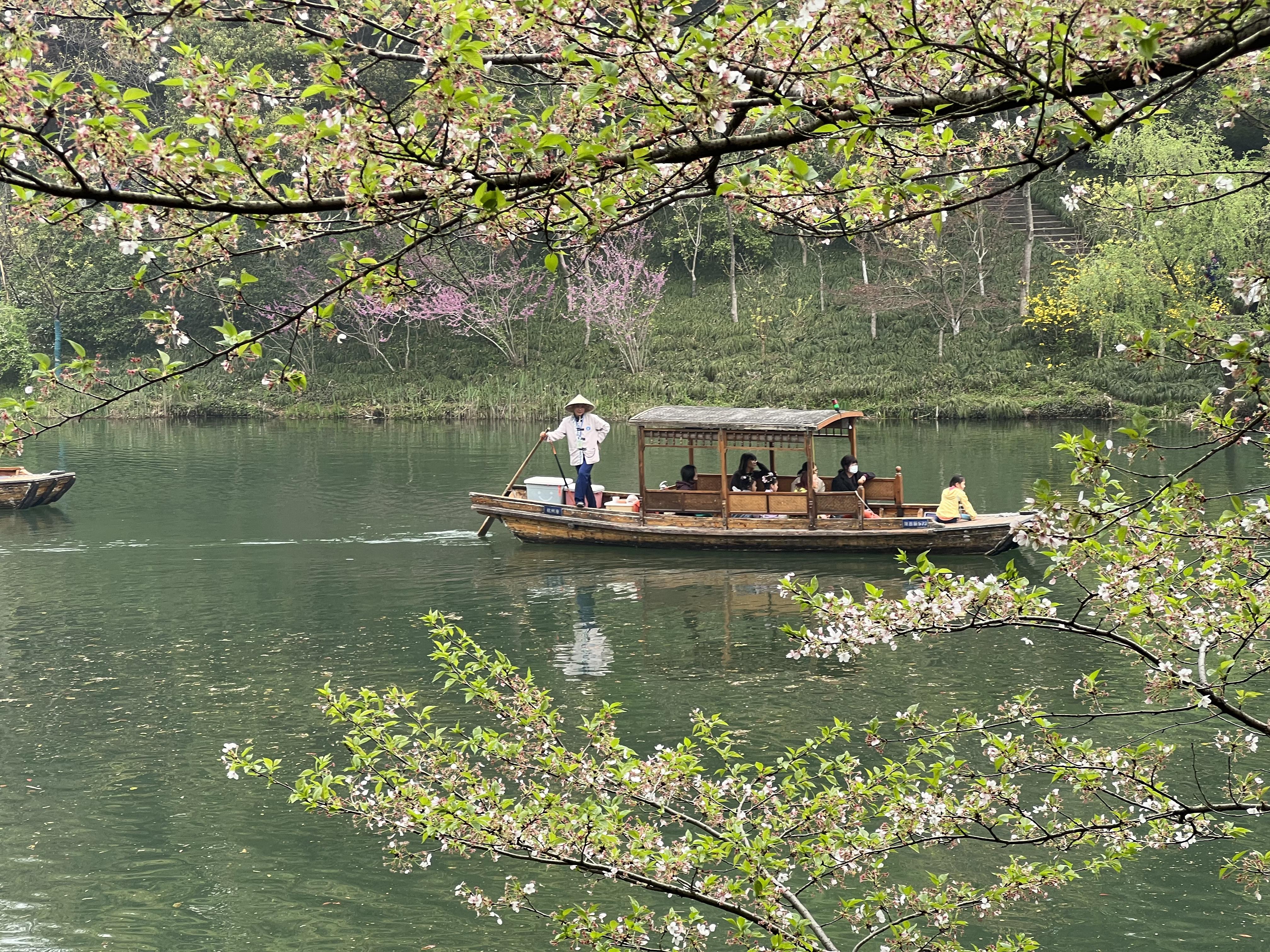 蒌蒿满地芦芽短的画面图片