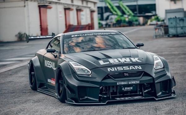 汽车设计王超超 的想法: 每天认识一辆车:战神gtr br>最低售价:160万