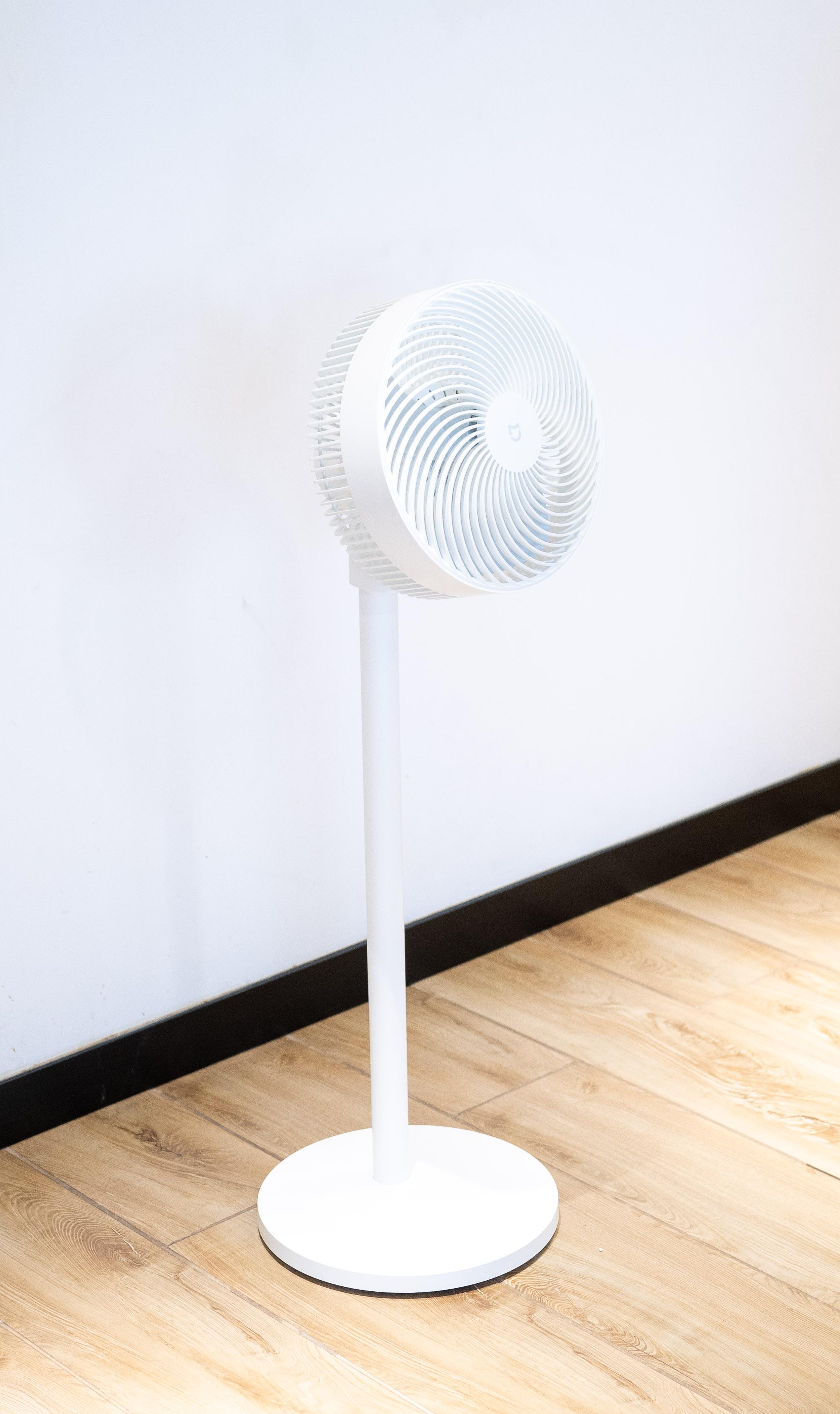 一年四季都能用的风扇米家空气循环扇分享进入夏天我把去年入手的小米