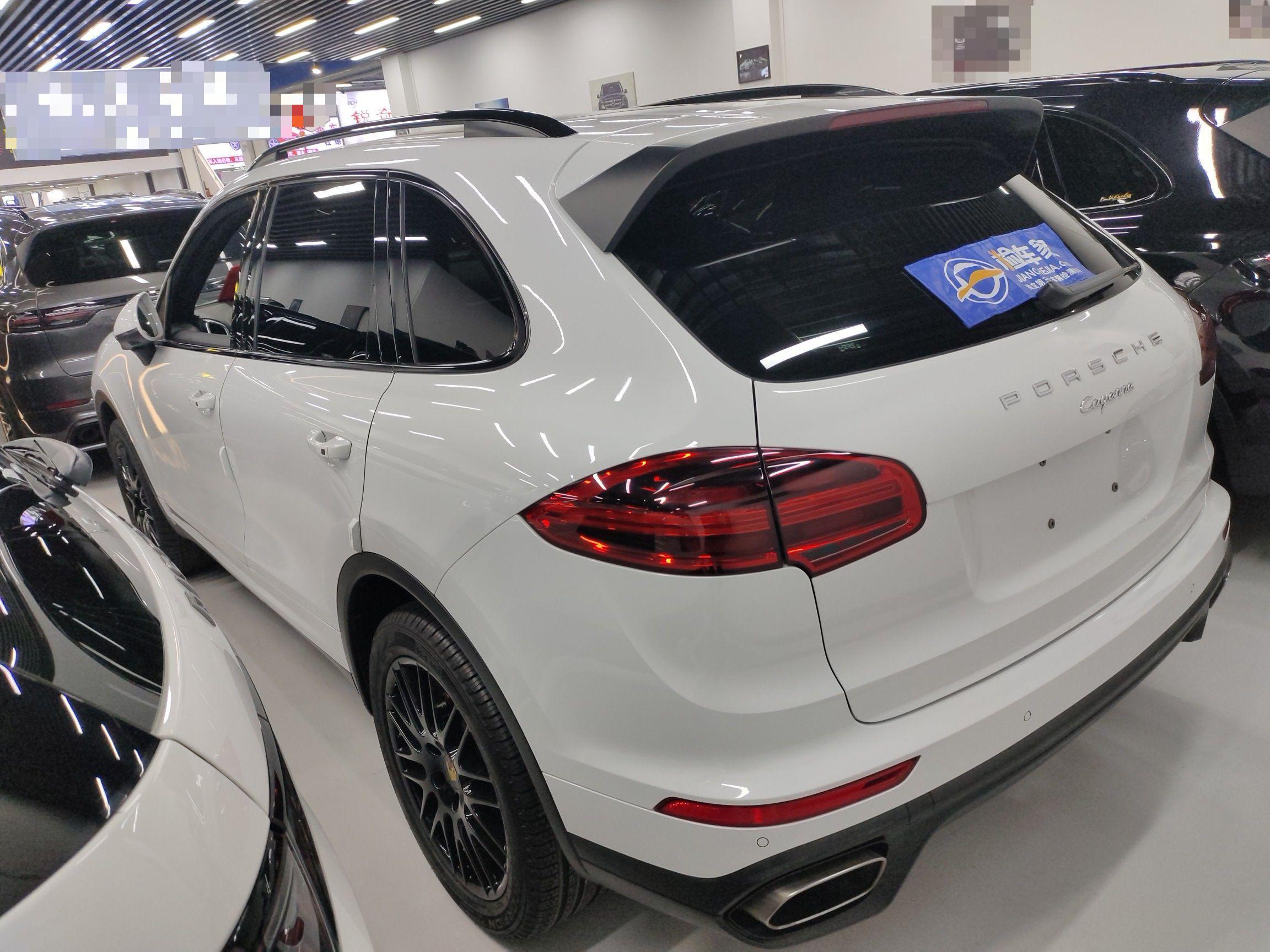  br>都说保时捷十分保值,大品牌,溢价高,买的就是车标;也有人说保时捷