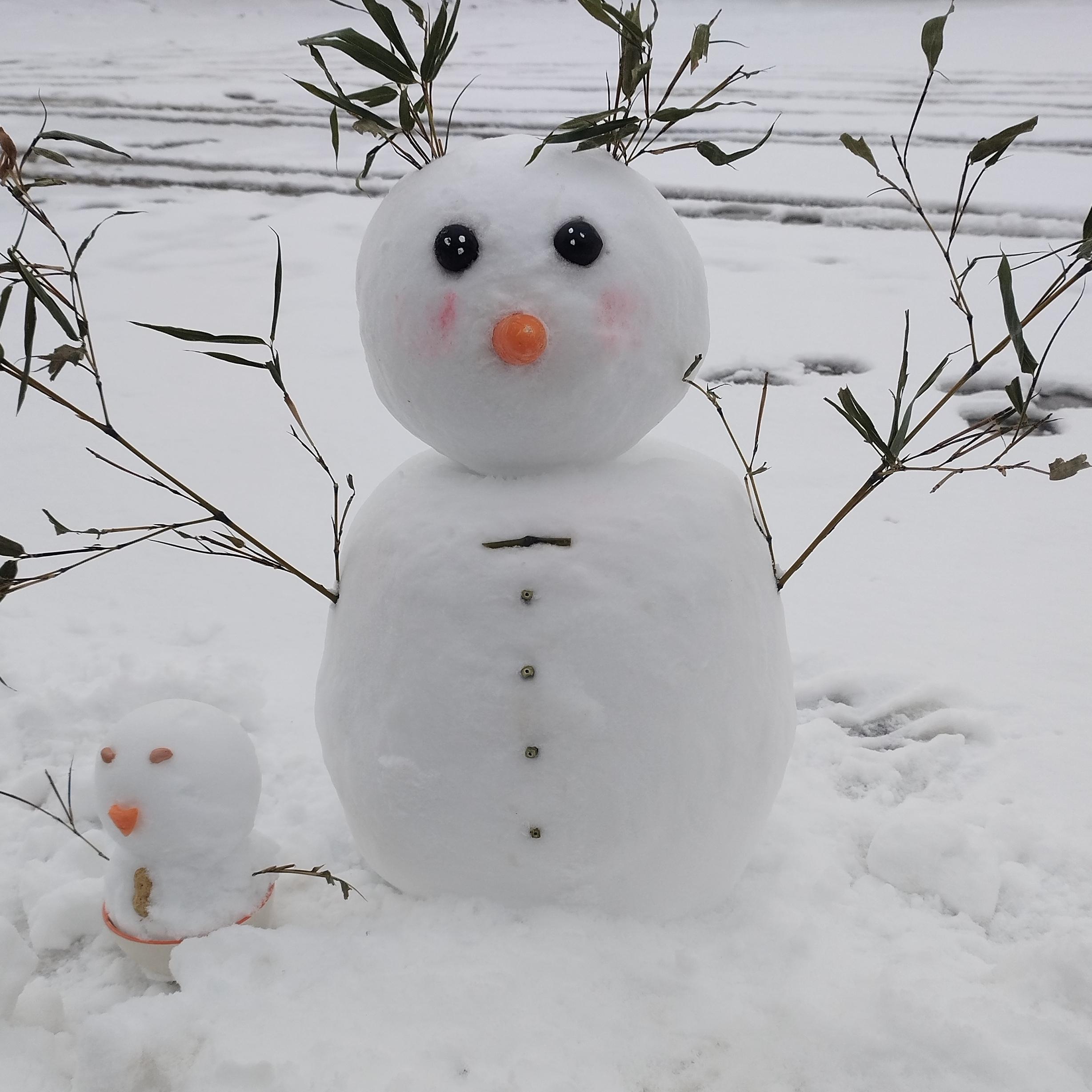 手指印画雪人图片