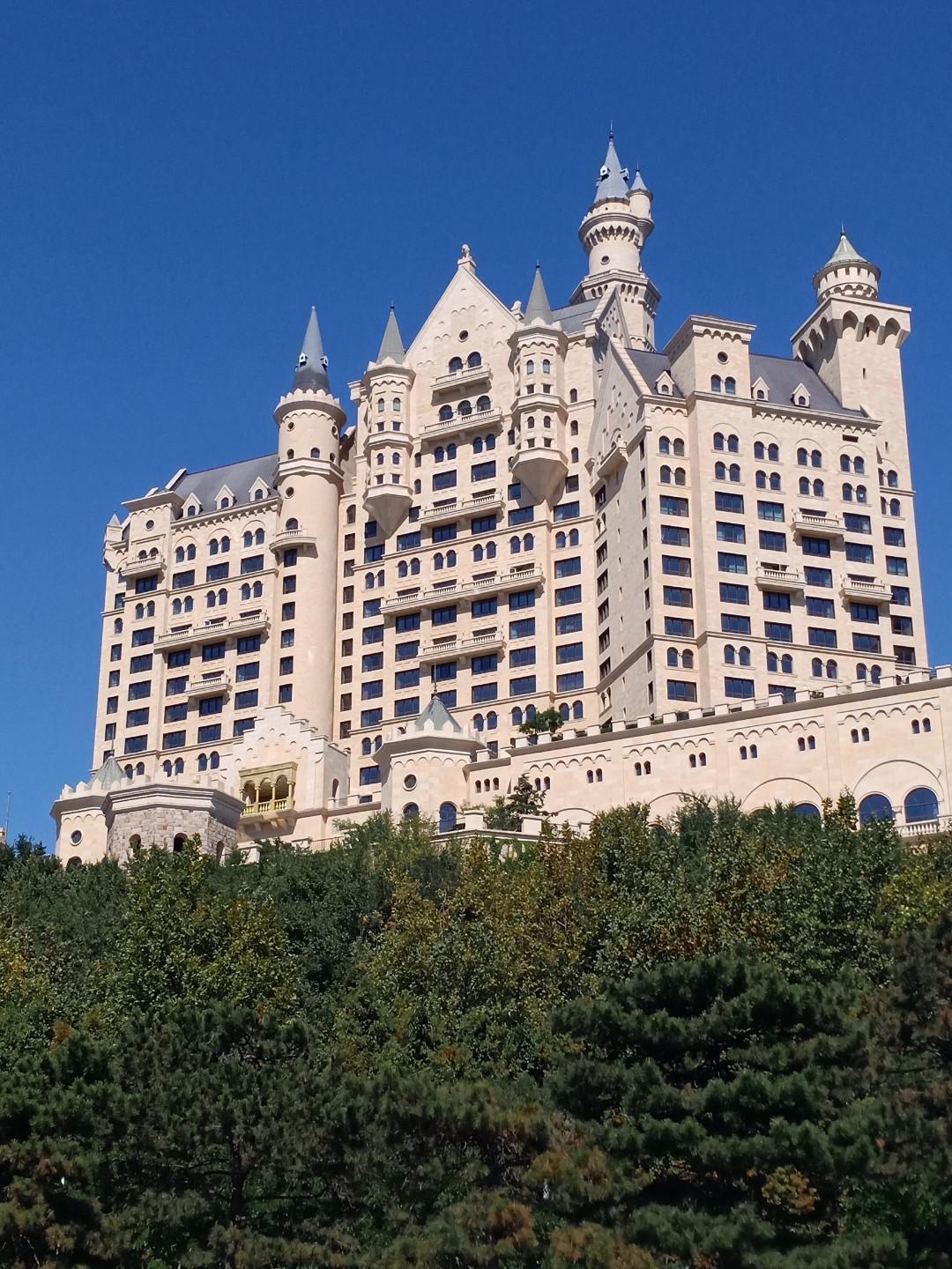 飞哥说事 的想法: 98地点:大连星海城堡98 br>74时间:秋末冬初 