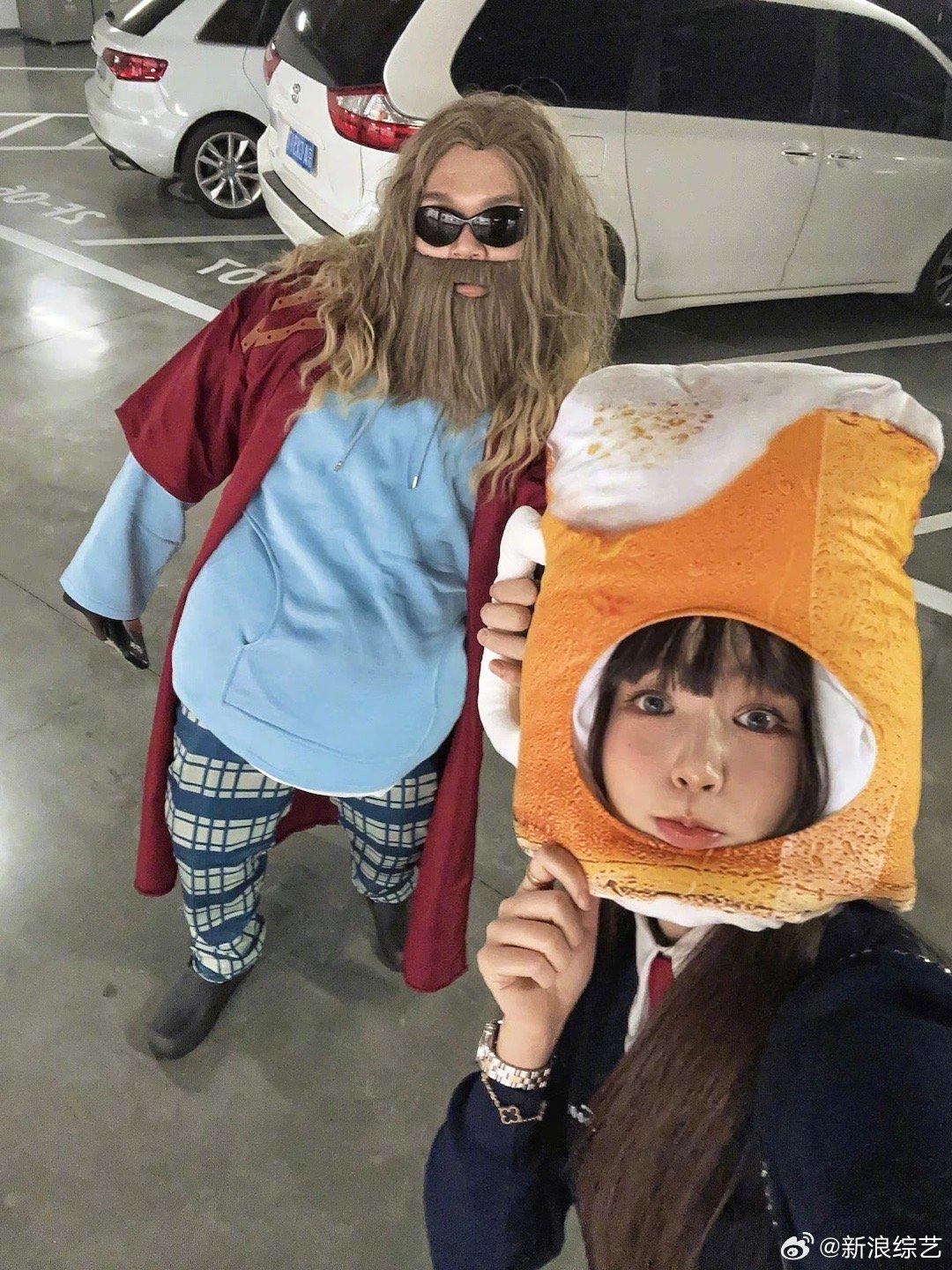 贵圈儿探姐 的想法: 艾福杰尼官宣恋情啦,艾福杰尼万圣节官宣恋情并晒