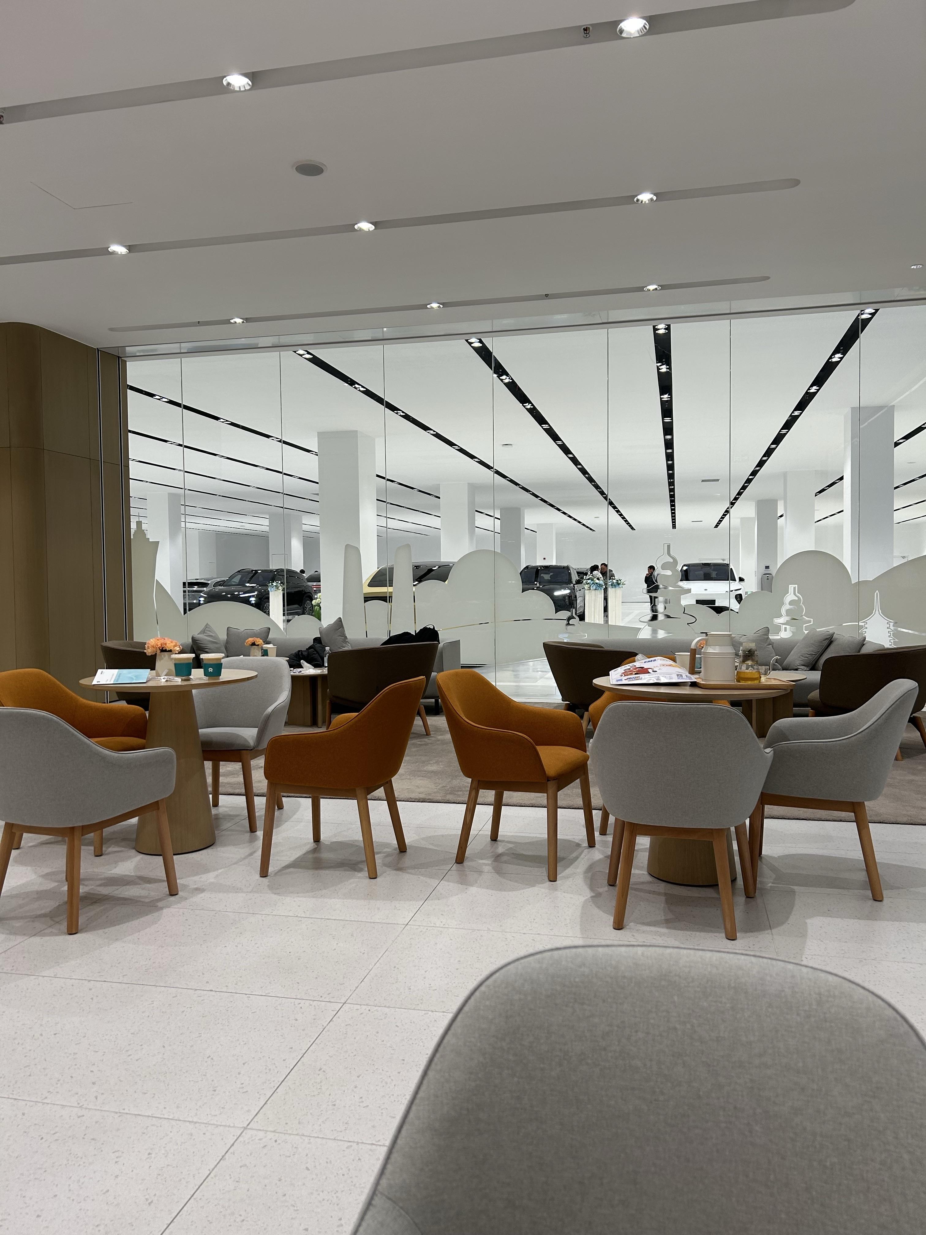 啊哦额一屋域 的想法: 拥有蔚来的第一天