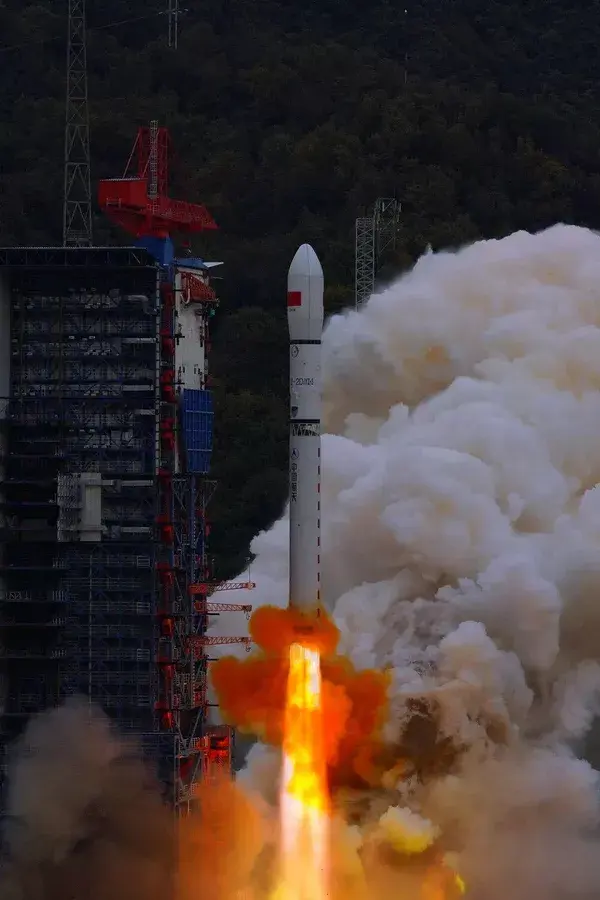 成功将卫星互联网技术试验卫星发射升空卫星顺利长征二号丙运载火箭