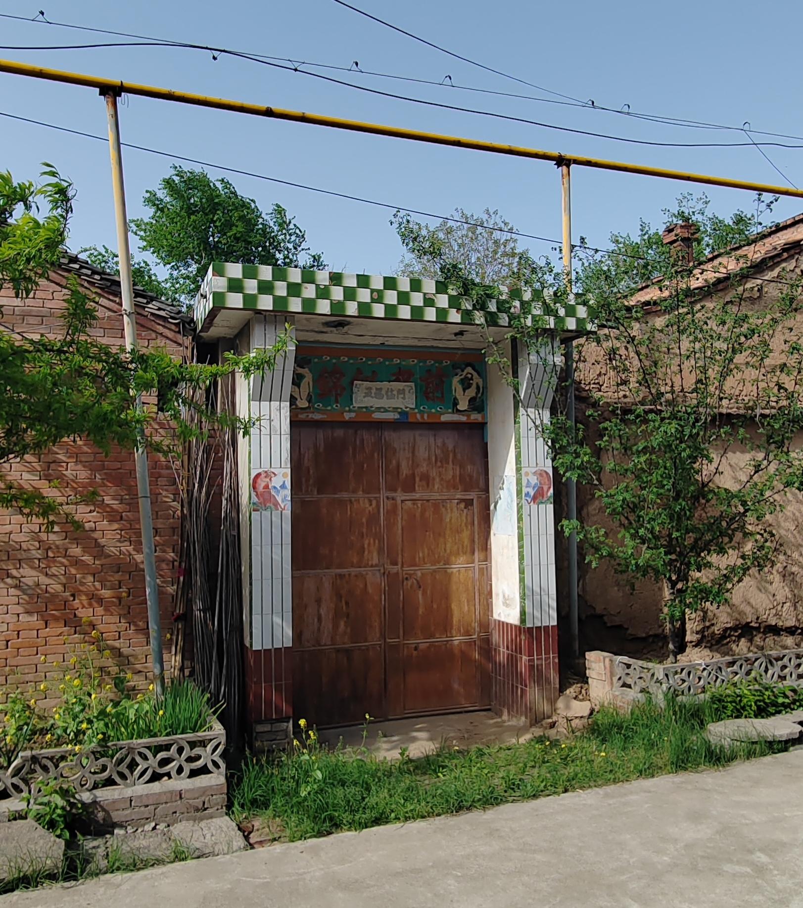 蓬起来的彩钢瓦过几年也