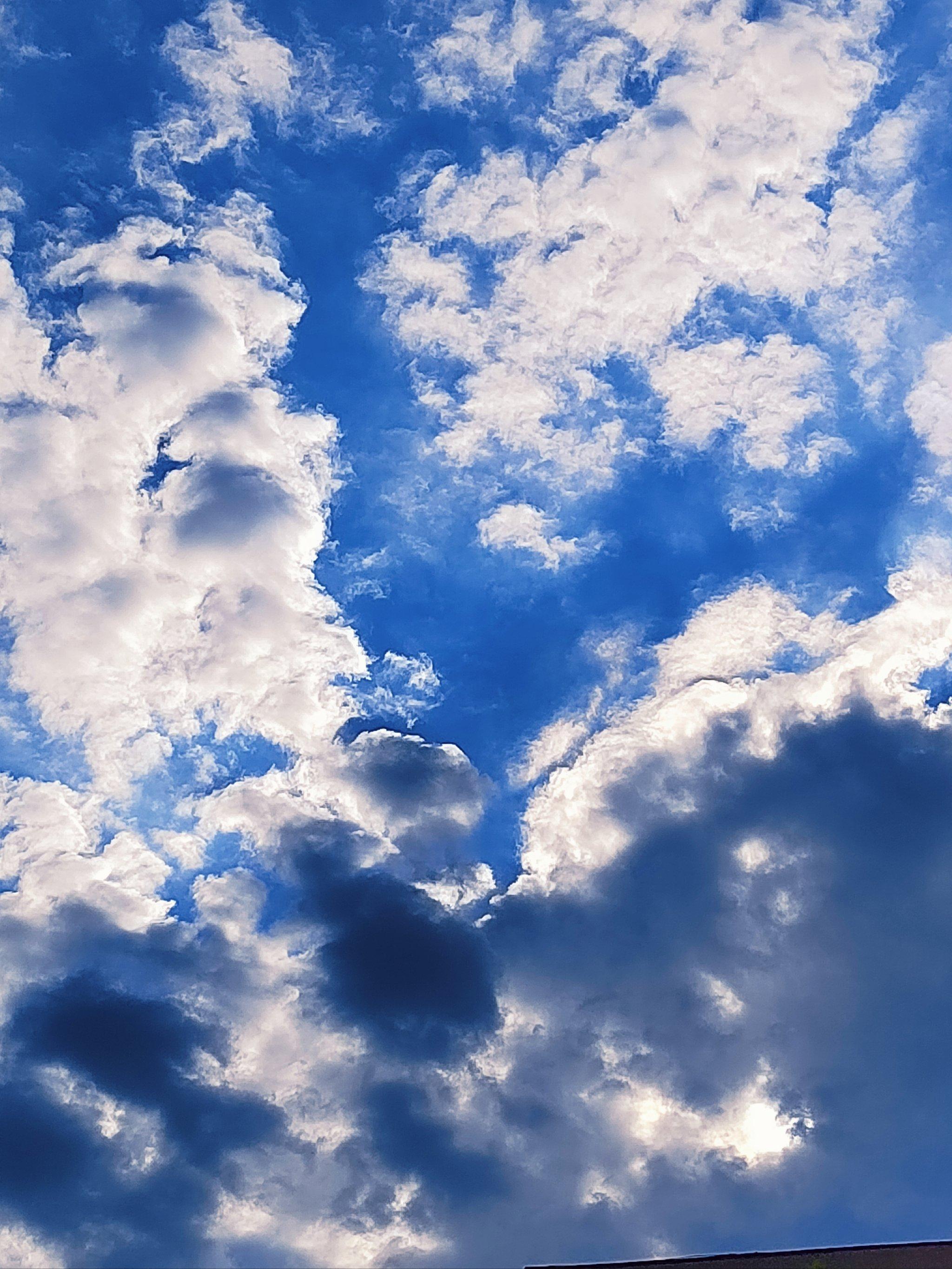 天空为什么是蓝色的脑筋急转弯答案为什么在线