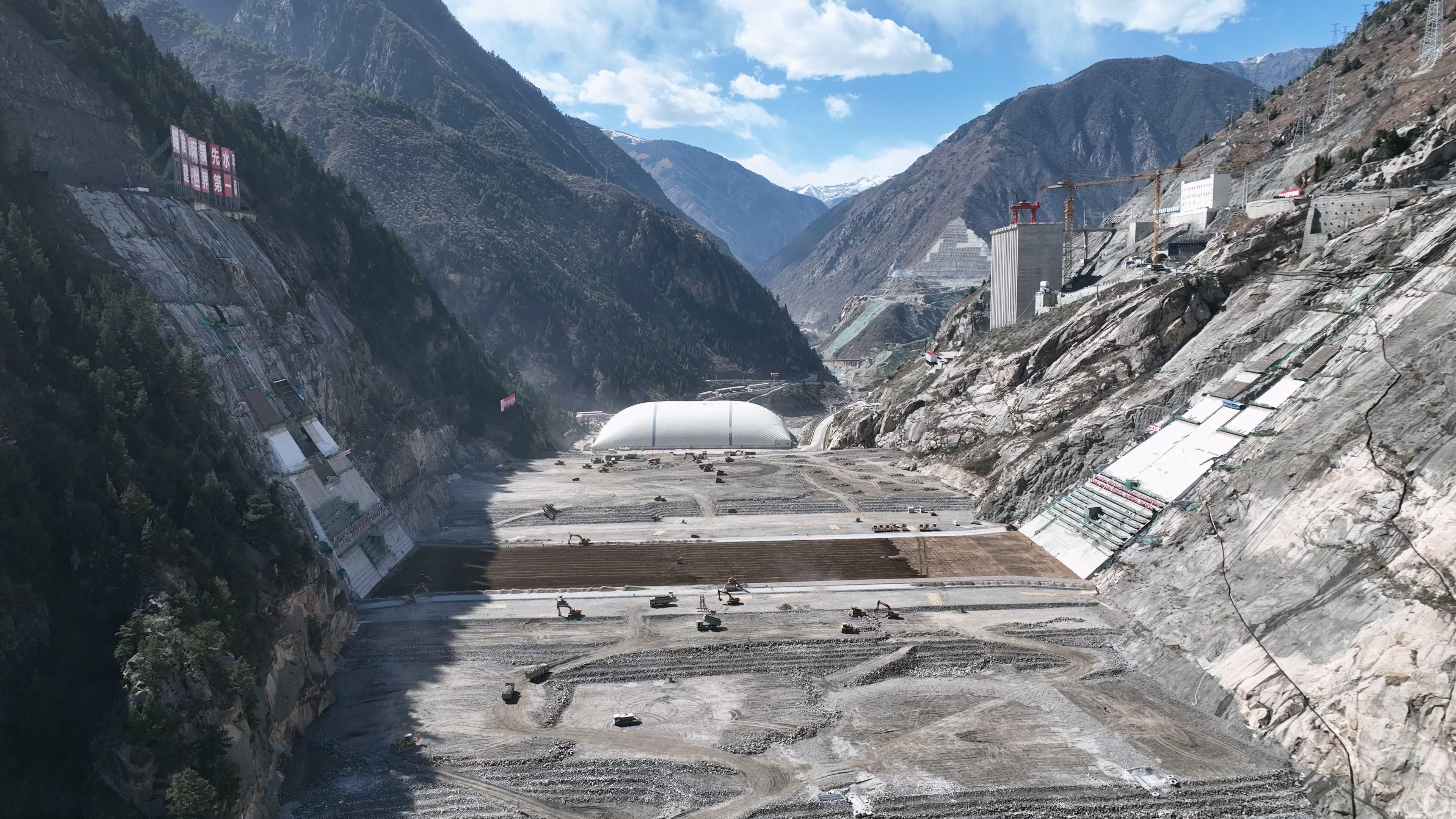 突破2000万方 | 国家能源集团大渡河双江口水电站位于四川省阿坝州