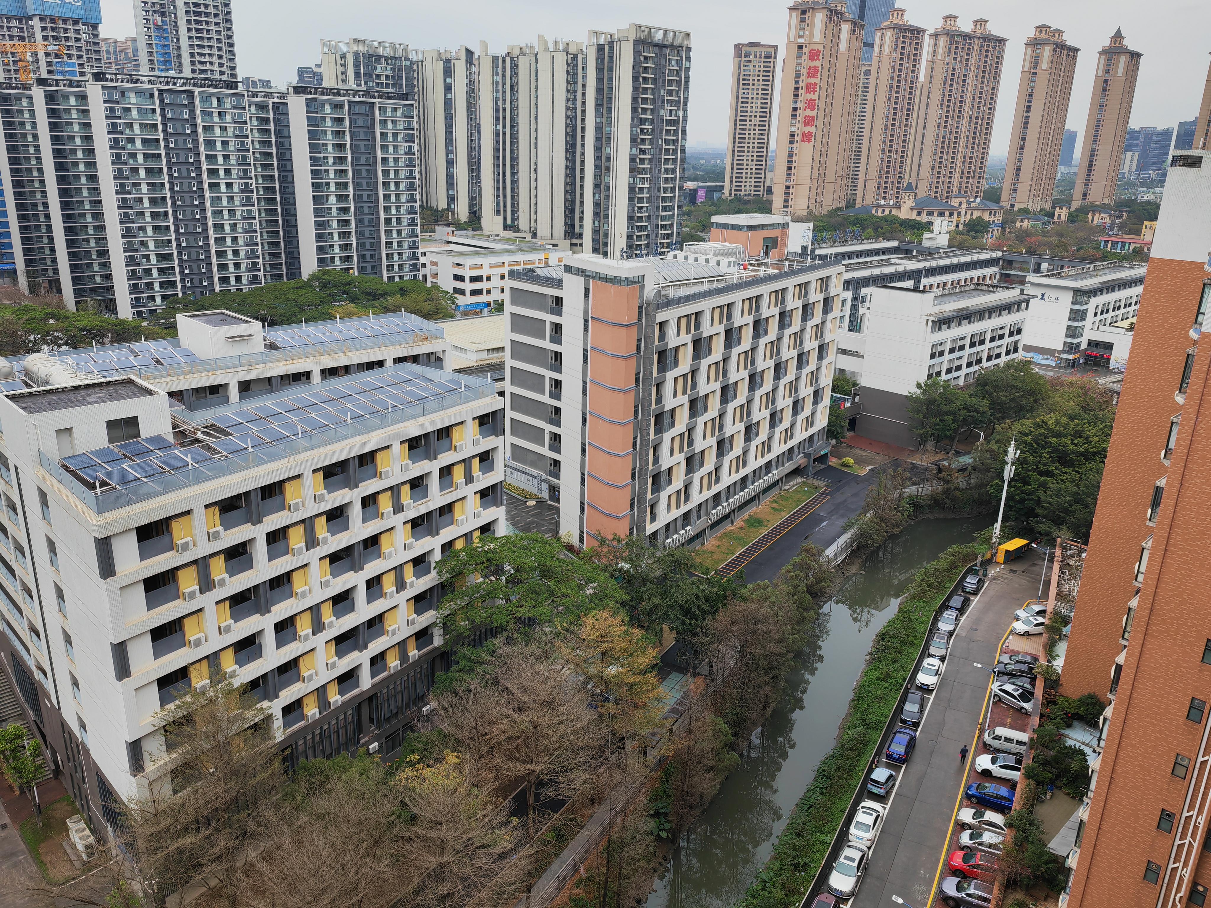 顺峰中学应该系大良打造好初中嘅开端吧.虽然咁多年过去,宜家