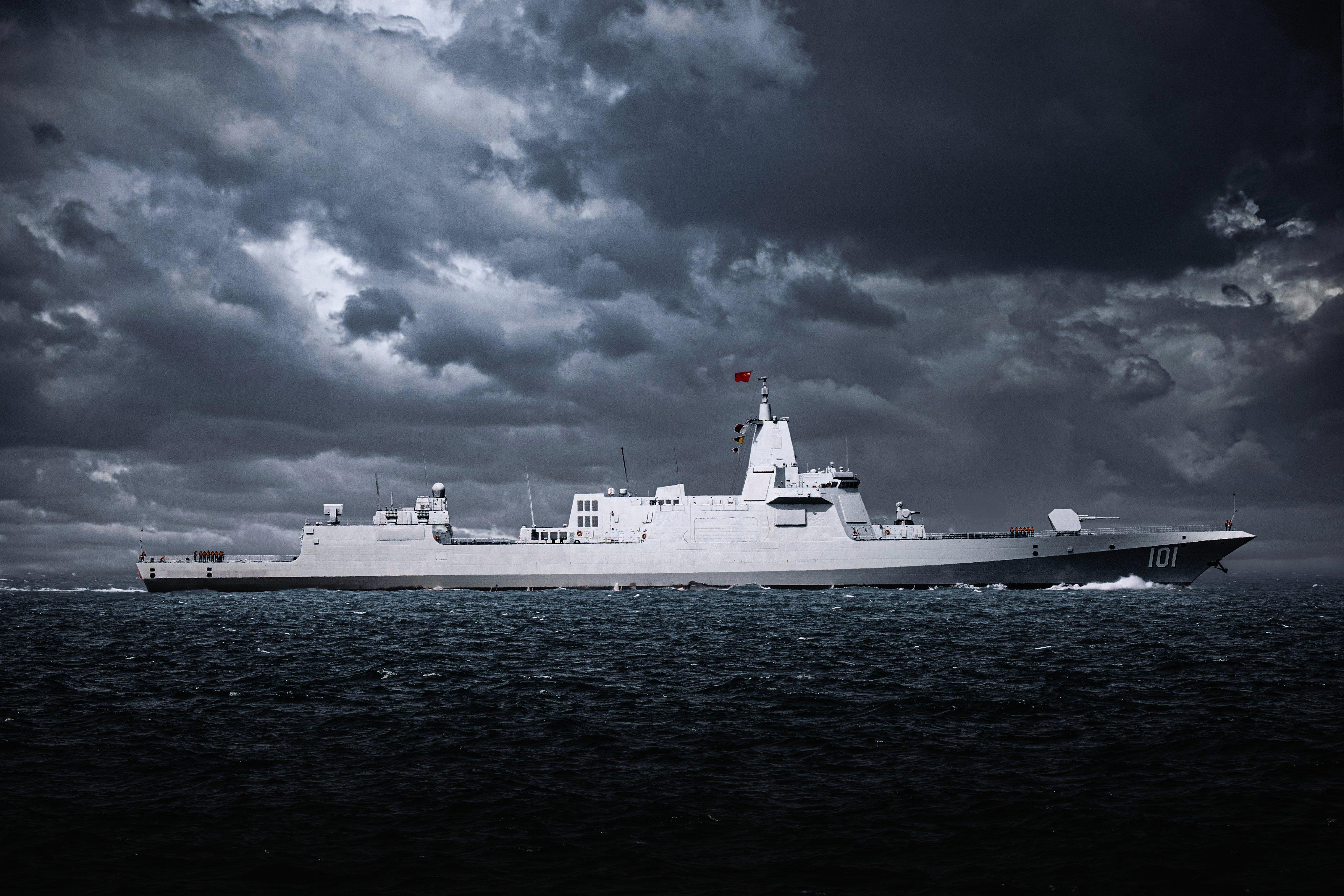 su27 的想法: 055驱逐舰壁纸