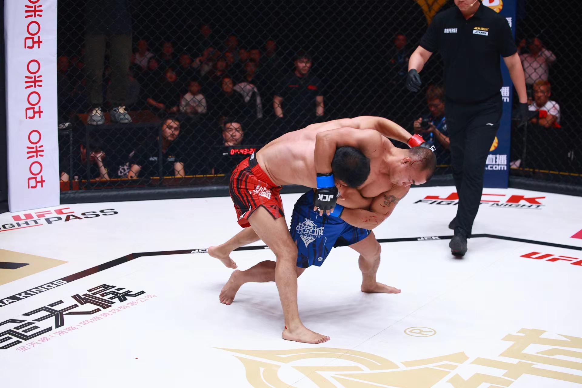 潘启富 的想法: 强者之所以强大,不仅仅是因为他们在