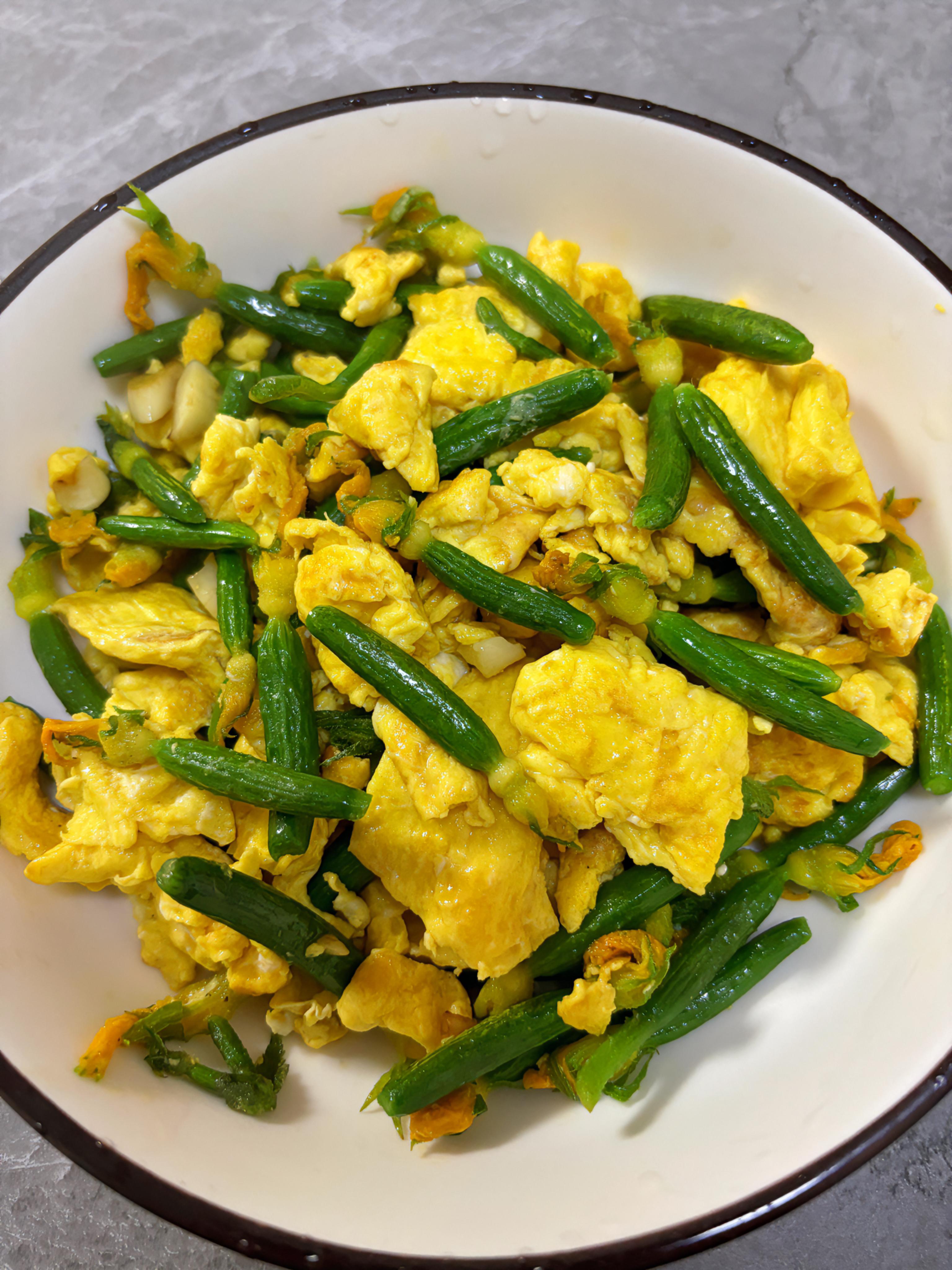 怎么能少了南瓜🌼炒鸡蛋呢