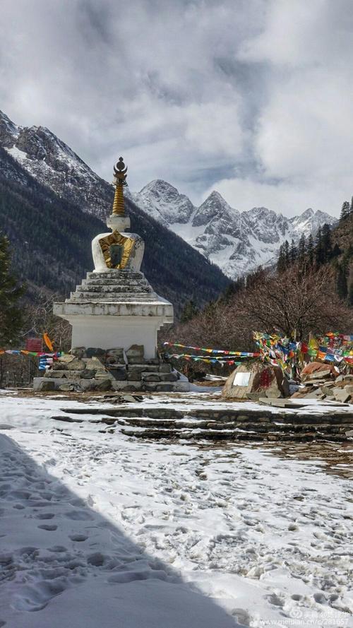 千岁兰 的想法: 四川洛格斯神山风景区 | 四川洛格斯神山风景区.
