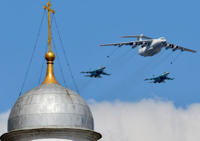 俄罗斯红场阅兵的背景音乐是什么?