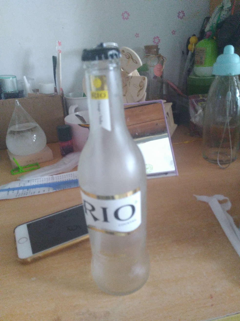 没有开瓶器怎么开啤酒瓶? - 维桠的回答