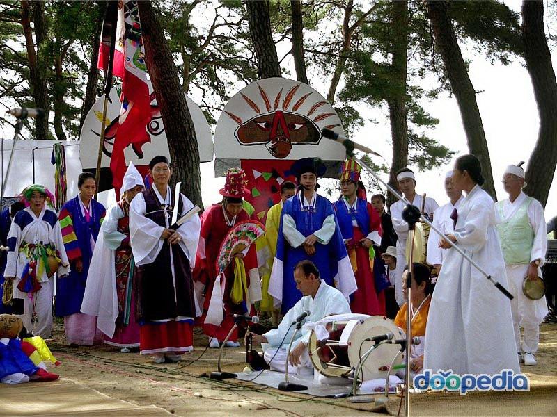 朝鲜半岛历史上有自己本土的宗教吗?