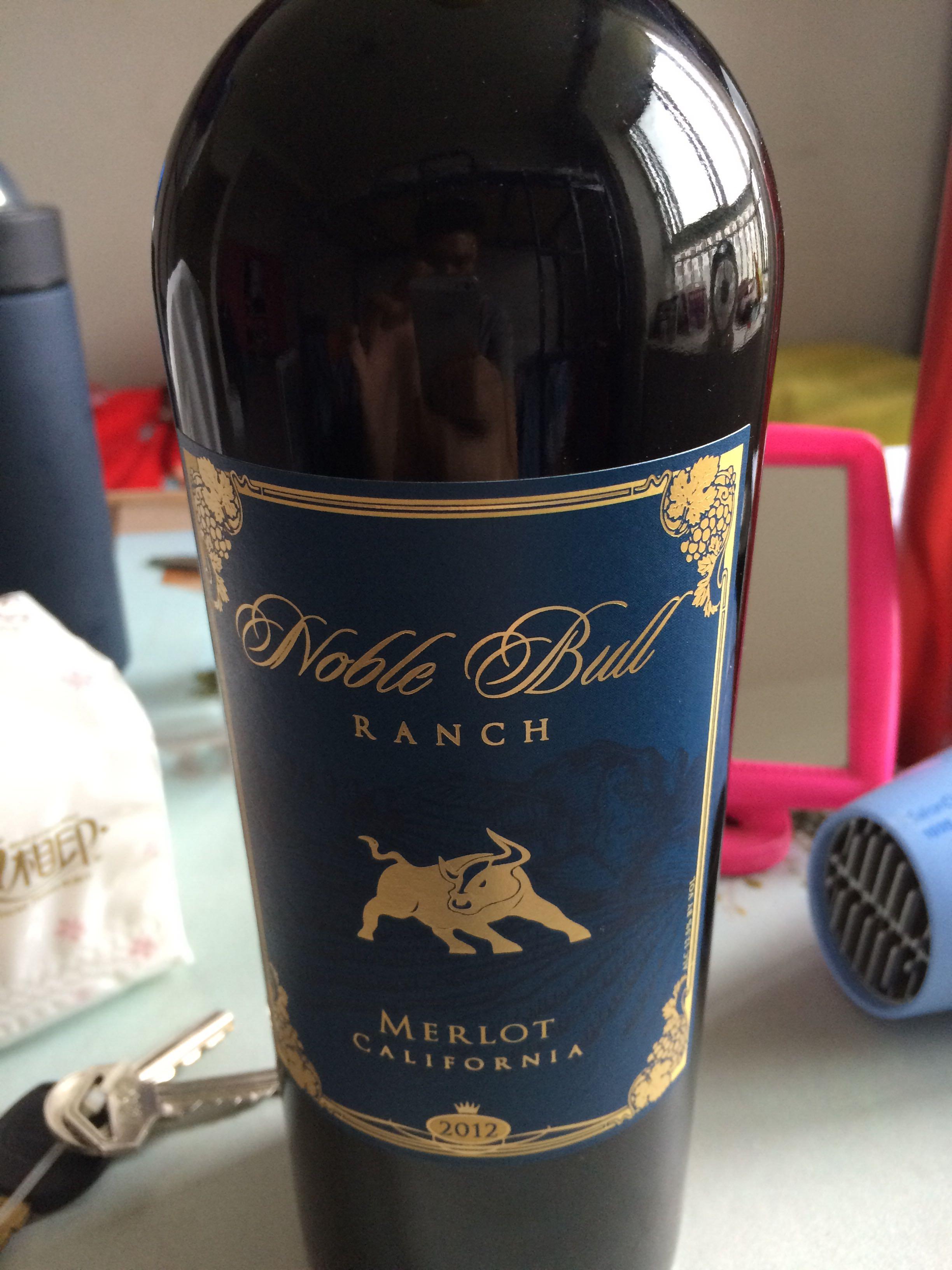 MERLOT CALIFORNIA是什么品牌的红酒? 图案