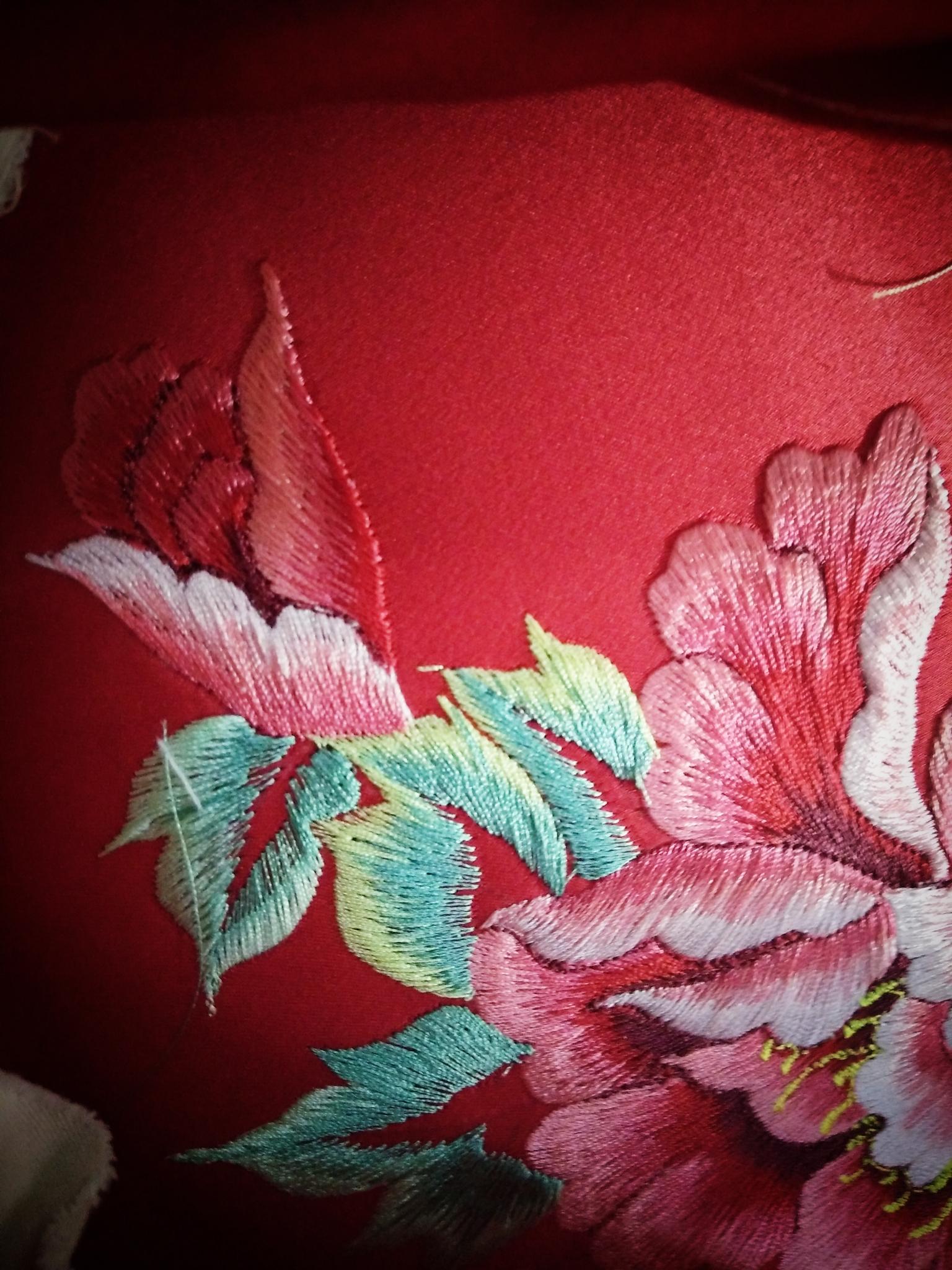 怎么学手工刺绣 29d759027e60c29eb8265db7ebbb4bb6_r.jpg