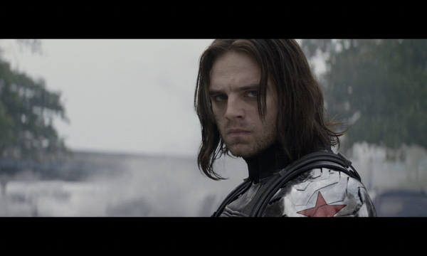 美队二里冬兵摘下面罩回头的那一刻