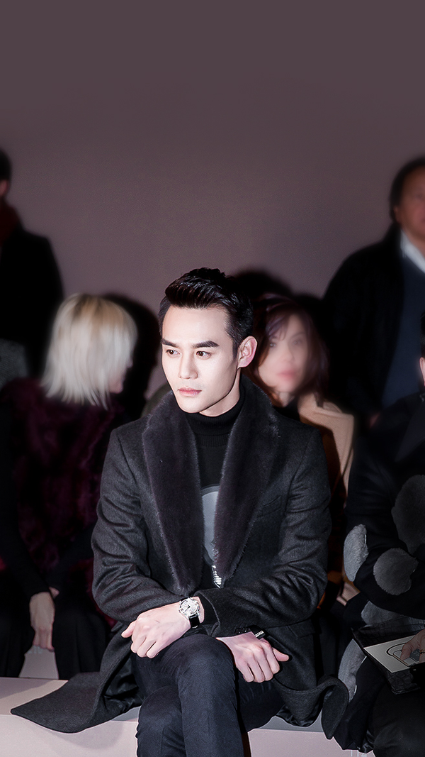 如何评价王凯在米兰时装周上的一系列装扮?