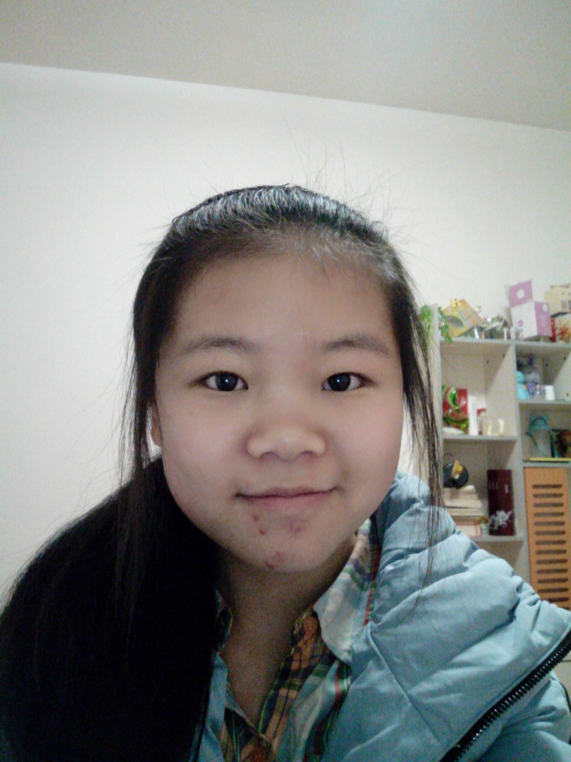 脸大身瘦如何搭配发型和修眉?