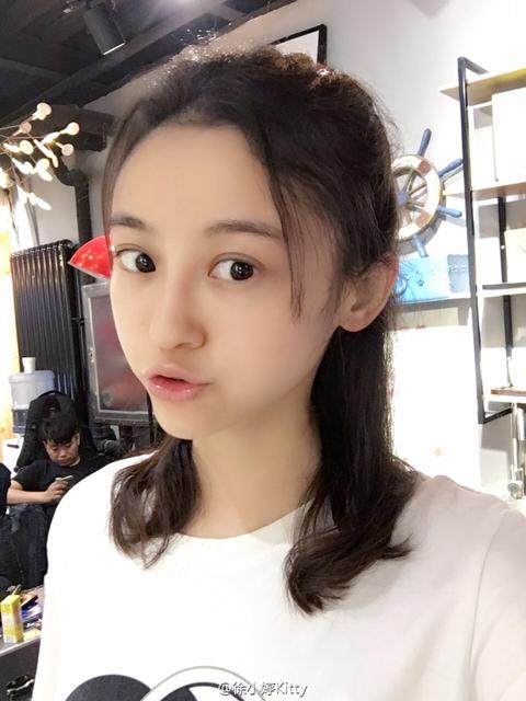 惋惜之余,顺手翻看了徐婷的微博,徐小婷kitty的微博.