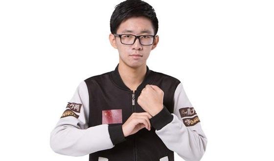 又至一年高考时电竞选手曾龙和他的高考故事