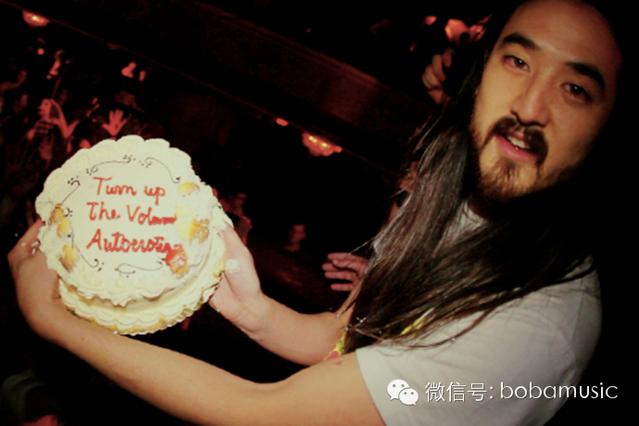 steveaoki为什么爱扔蛋糕