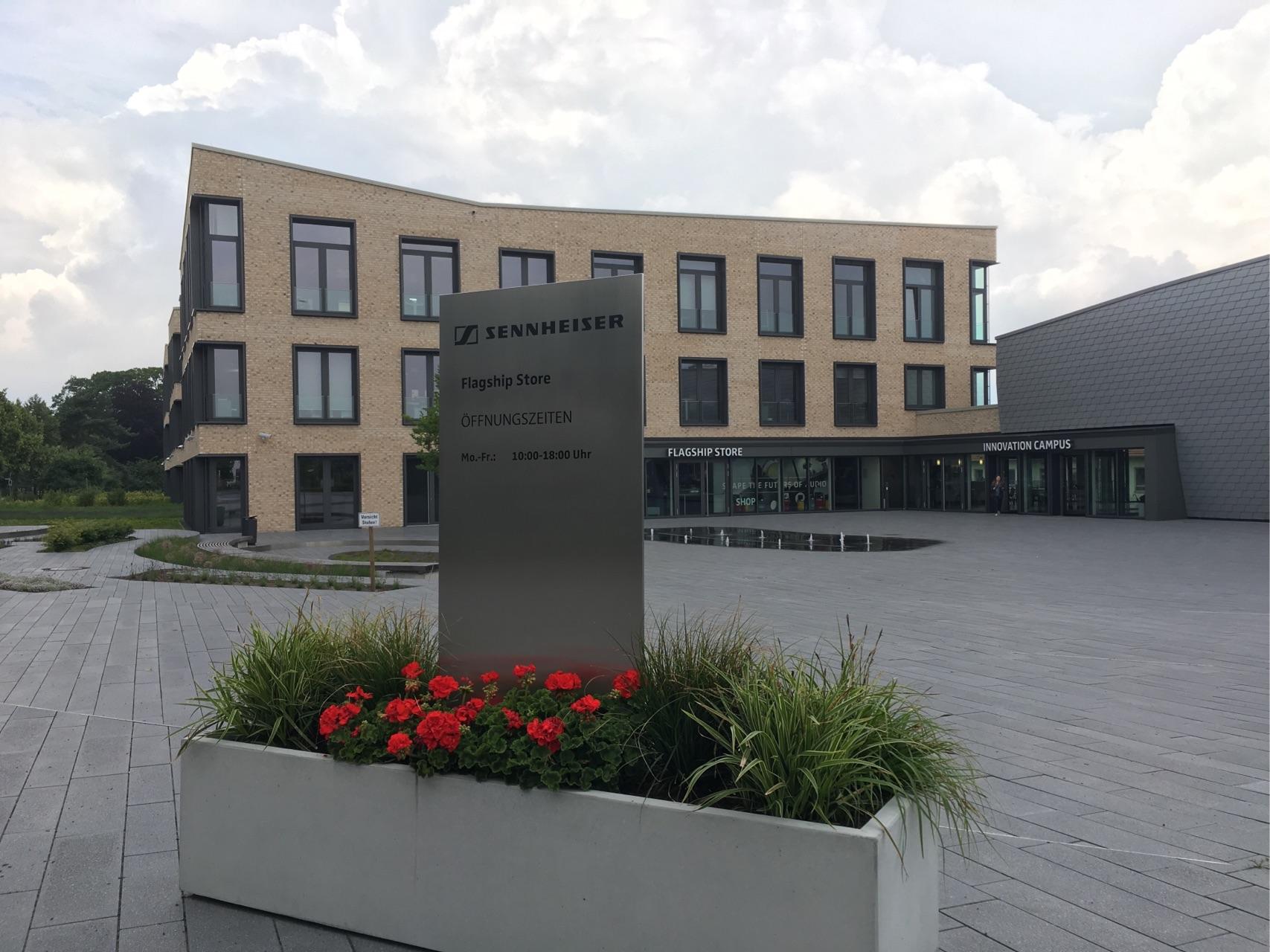 目前世界上主流的几大品牌耳机,森海akg铁三角